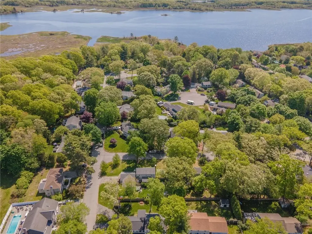 5 Indigo Road Barrington RI 02806