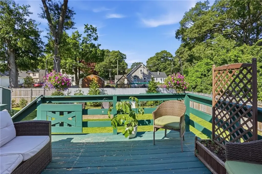 83 Holmes Road Warwick RI 02888