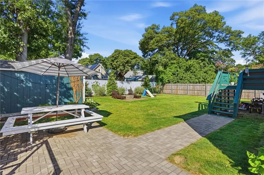 83 Holmes Road Warwick RI 02888
