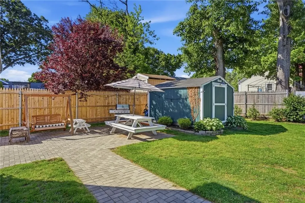 83 Holmes Road Warwick RI 02888