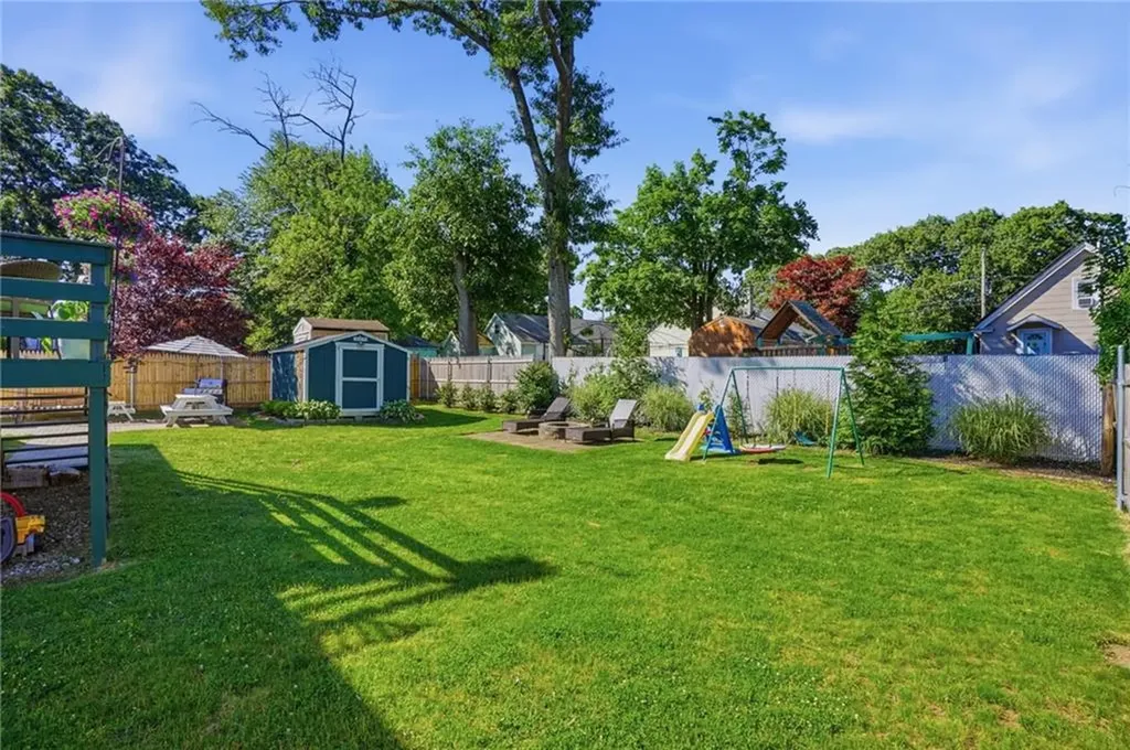 83 Holmes Road Warwick RI 02888