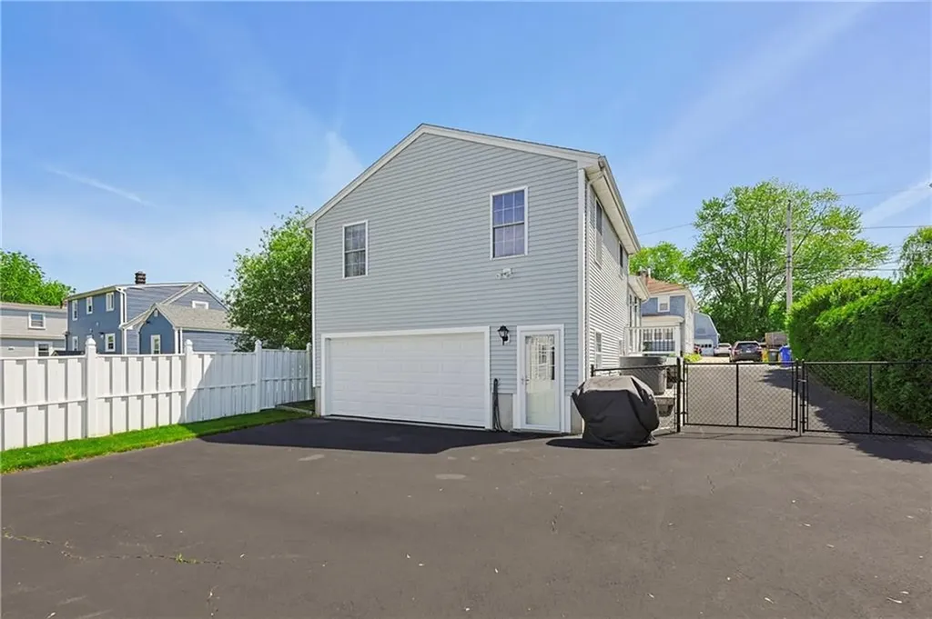 9 Doran Avenue Bristol RI 02809