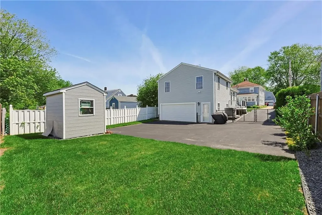 9 Doran Avenue Bristol RI 02809