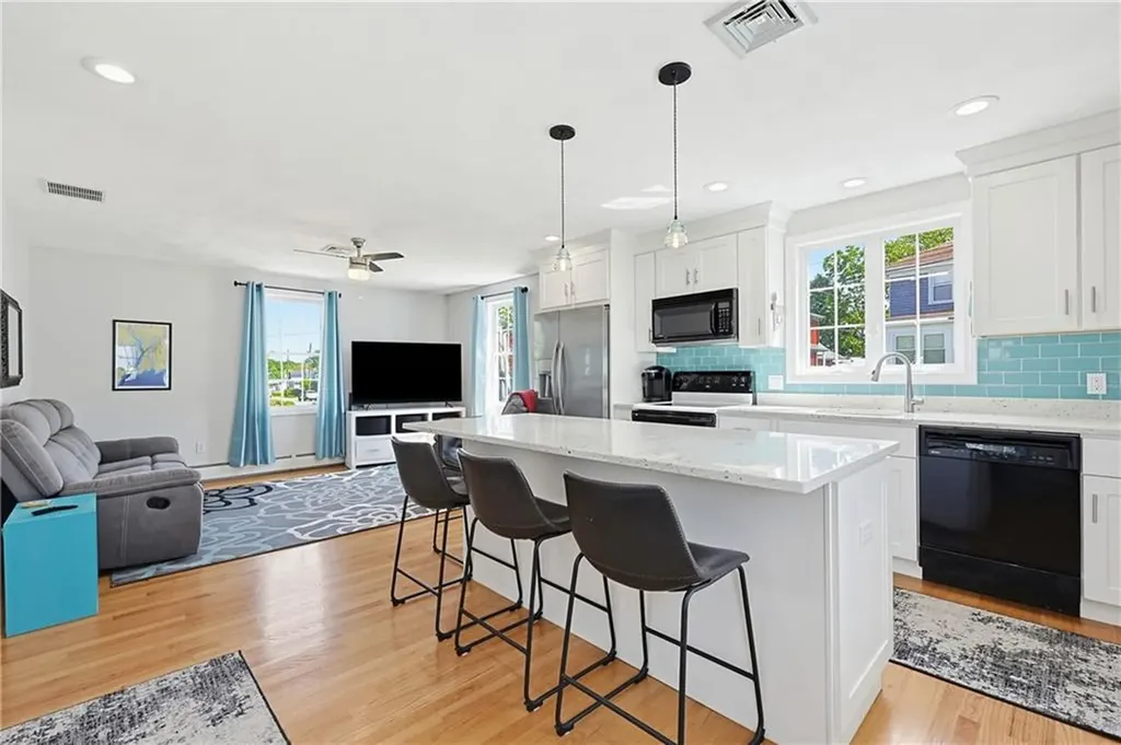 9 Doran Avenue Bristol RI 02809
