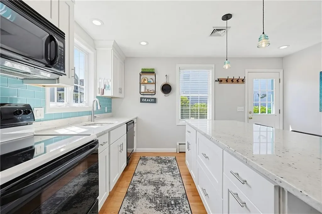 9 Doran Avenue Bristol RI 02809