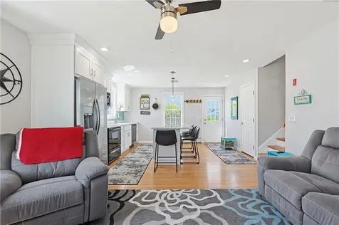 9 Doran Avenue Bristol RI 02809