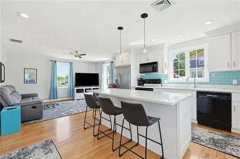 9 Doran Avenue Bristol RI 02809