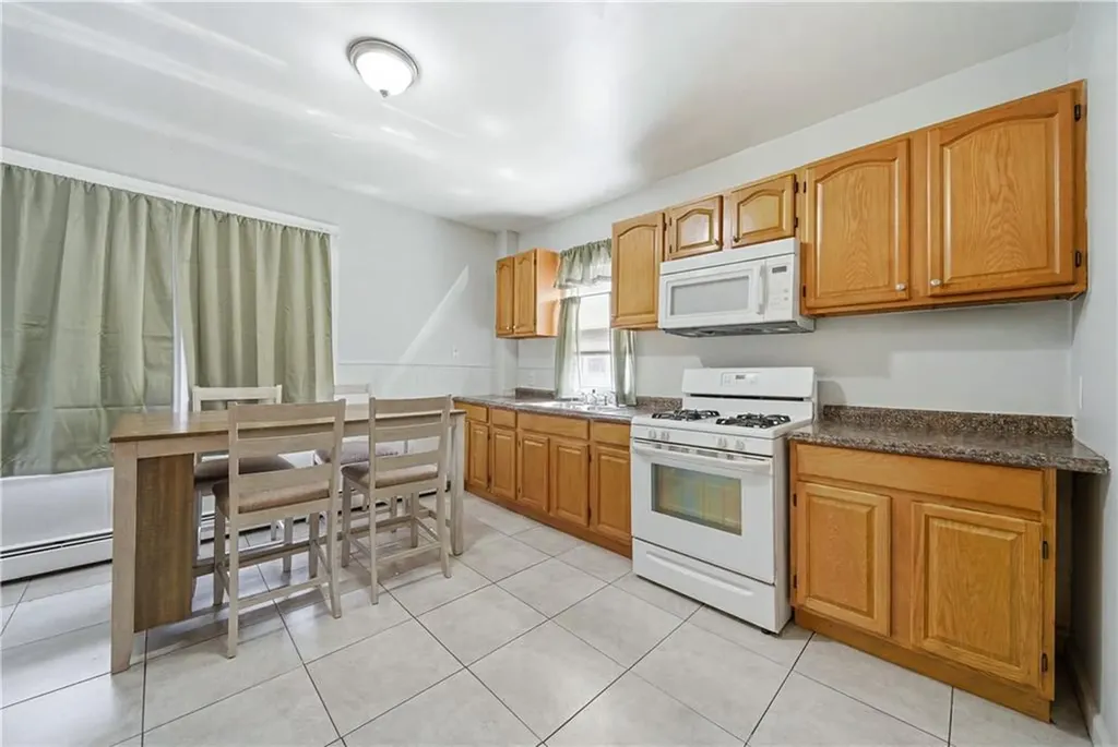 56 Warrington Street Providence RI 02907
