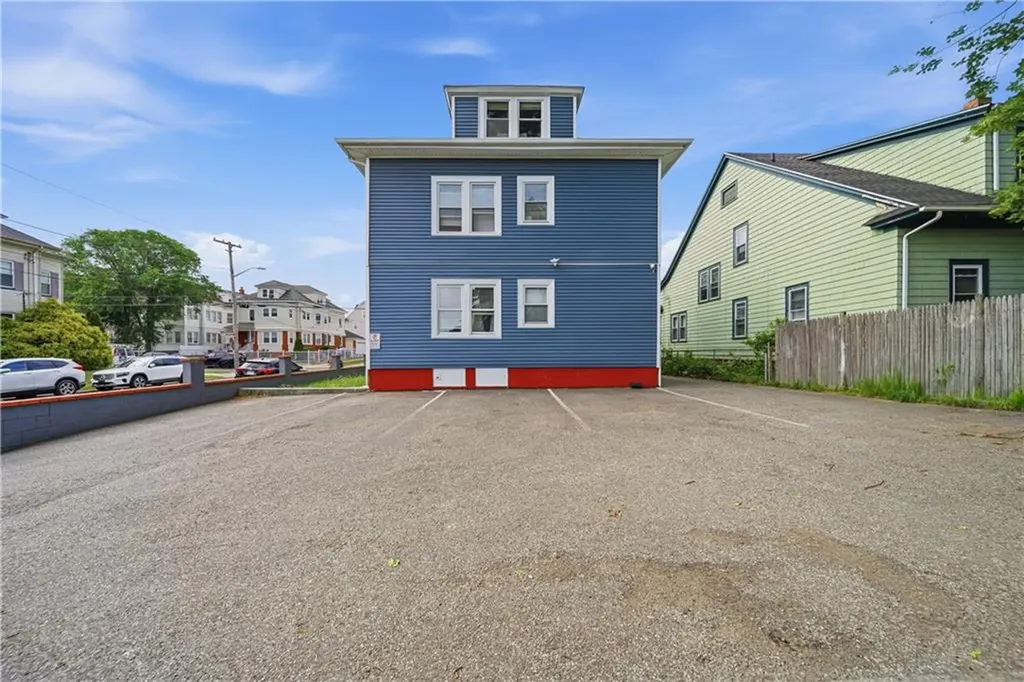 56 Warrington Street Providence RI 02907