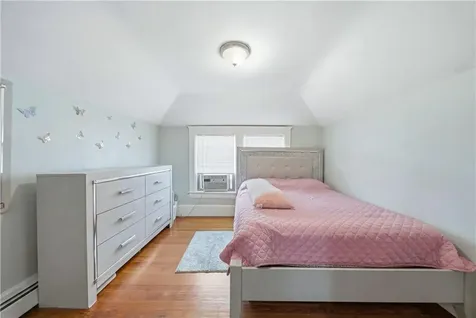 56 Warrington Street Providence RI 02907