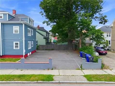56 Warrington Street Providence RI 02907