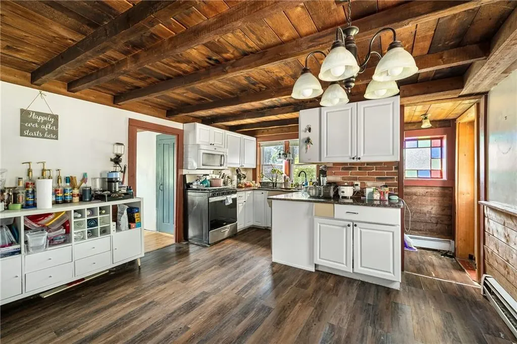 1707 Diamond Hill Road Cumberland RI 02864