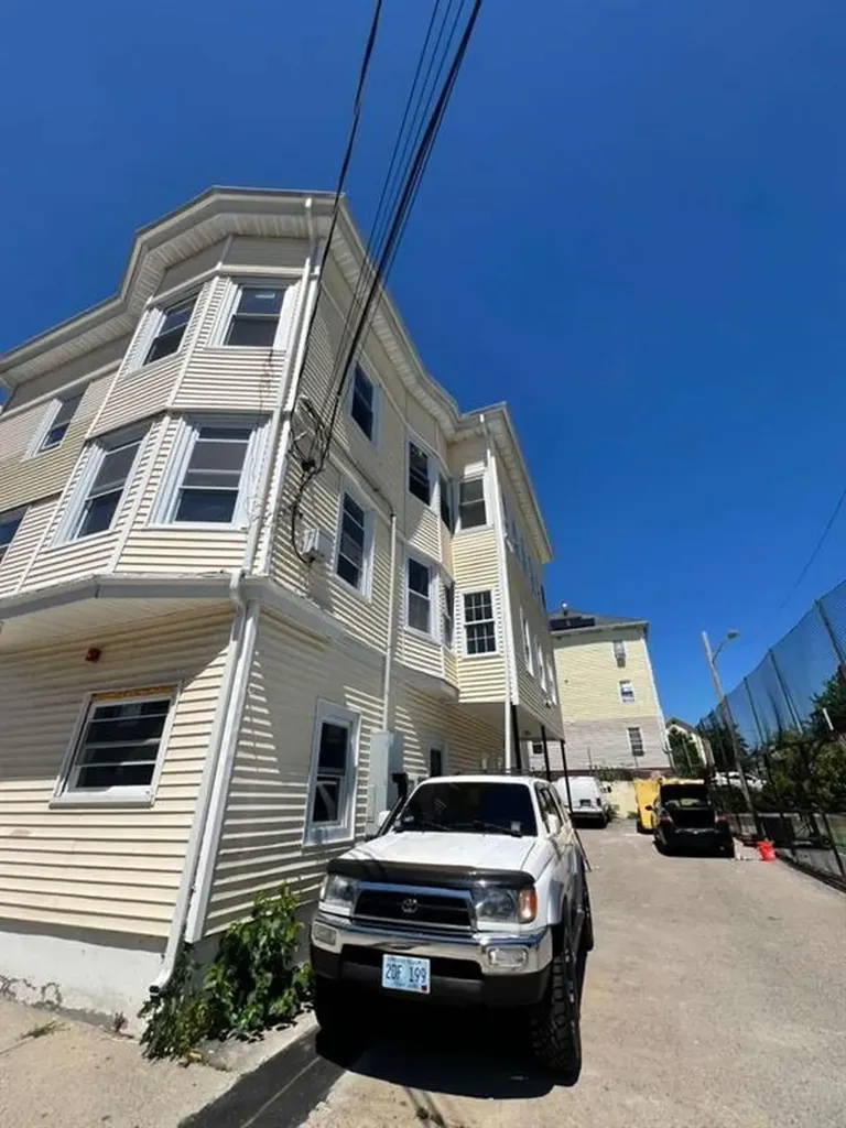 237 Cowden Street Central Falls RI 02863