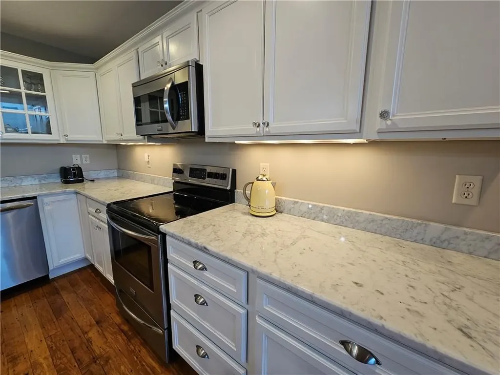1 Tupperware Drive North Smithfield RI 02896