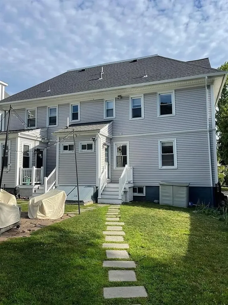 21 Phillips Street Providence RI 02906