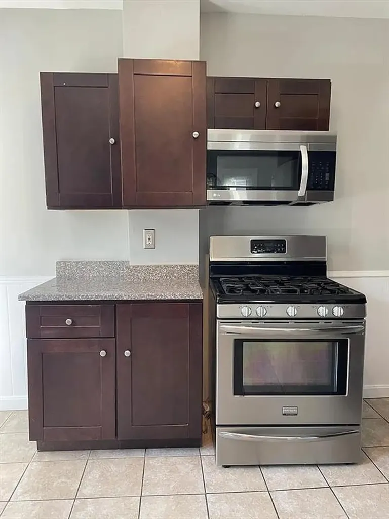 21 Phillips Street Providence RI 02906