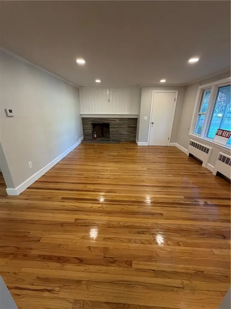 135 Park View Avenue Warwick RI 02888
