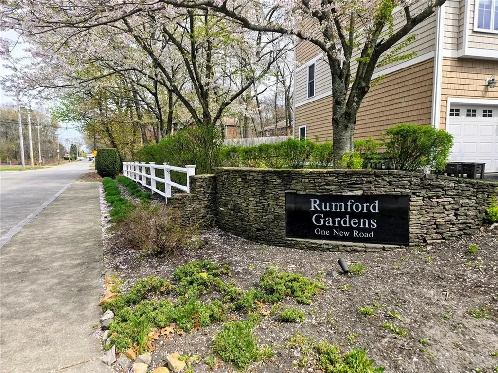 1 New Road East Providence RI 02916
