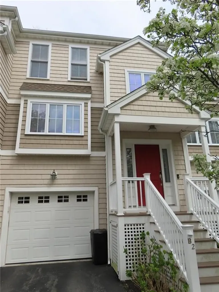 1 New Road East Providence RI 02916