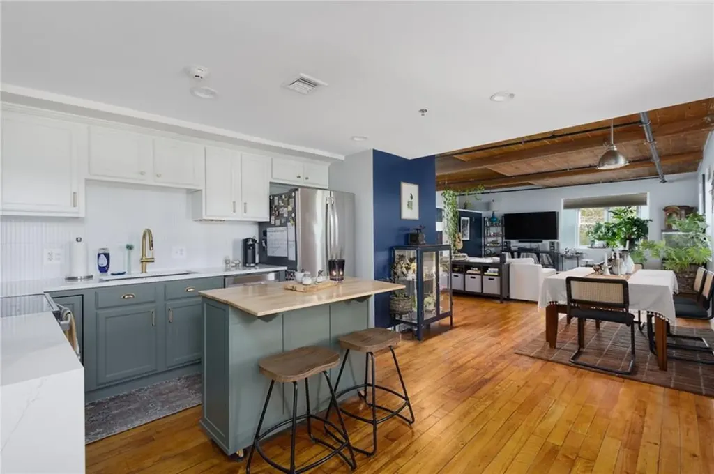 494 Woonasquatucket Avenue North Providence RI 02911