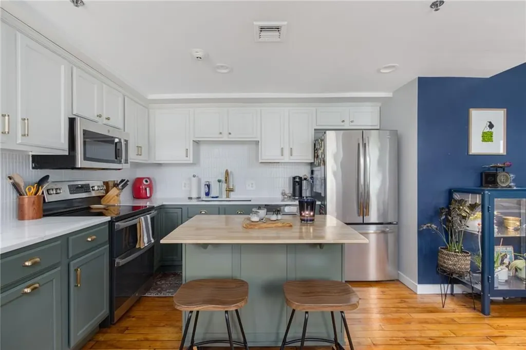 494 Woonasquatucket Avenue North Providence RI 02911