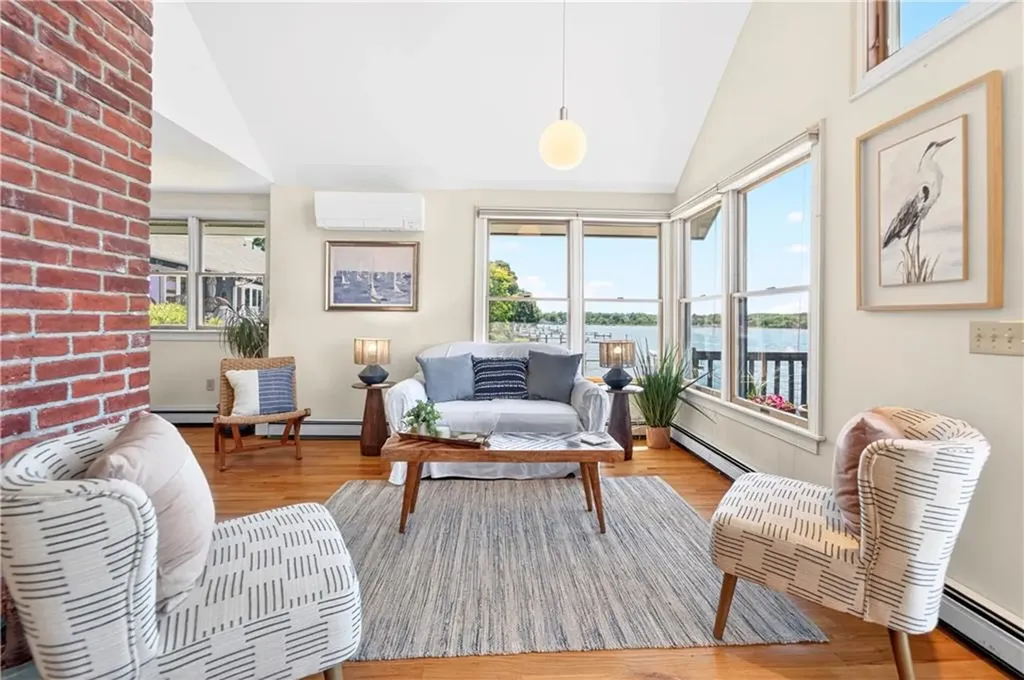 63 Teed Avenue Barrington RI 02806