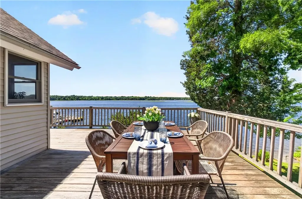 63 Teed Avenue Barrington RI 02806
