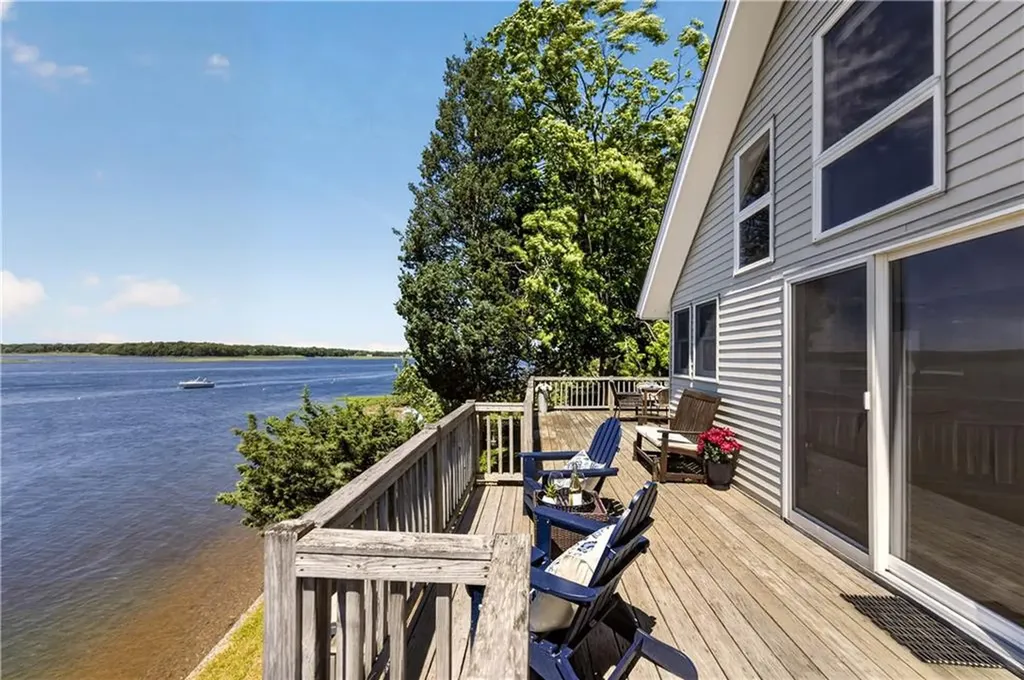 63 Teed Avenue Barrington RI 02806
