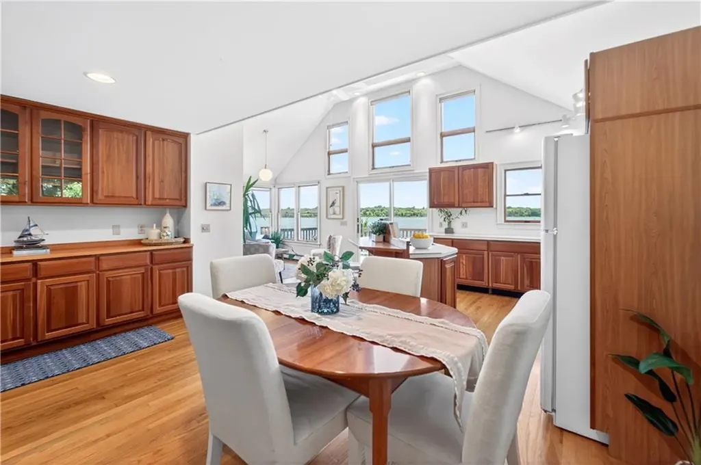 63 Teed Avenue Barrington RI 02806