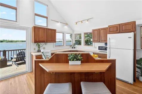 63 Teed Avenue Barrington RI 02806