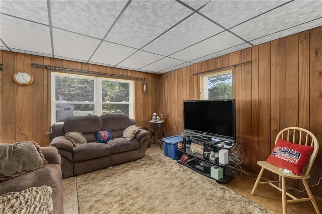 540 Switch Road Richmond RI 02894