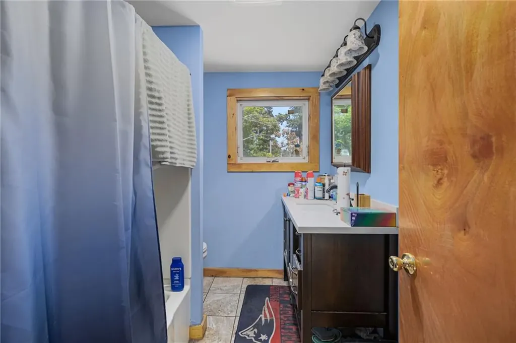 540 Switch Road Richmond RI 02894