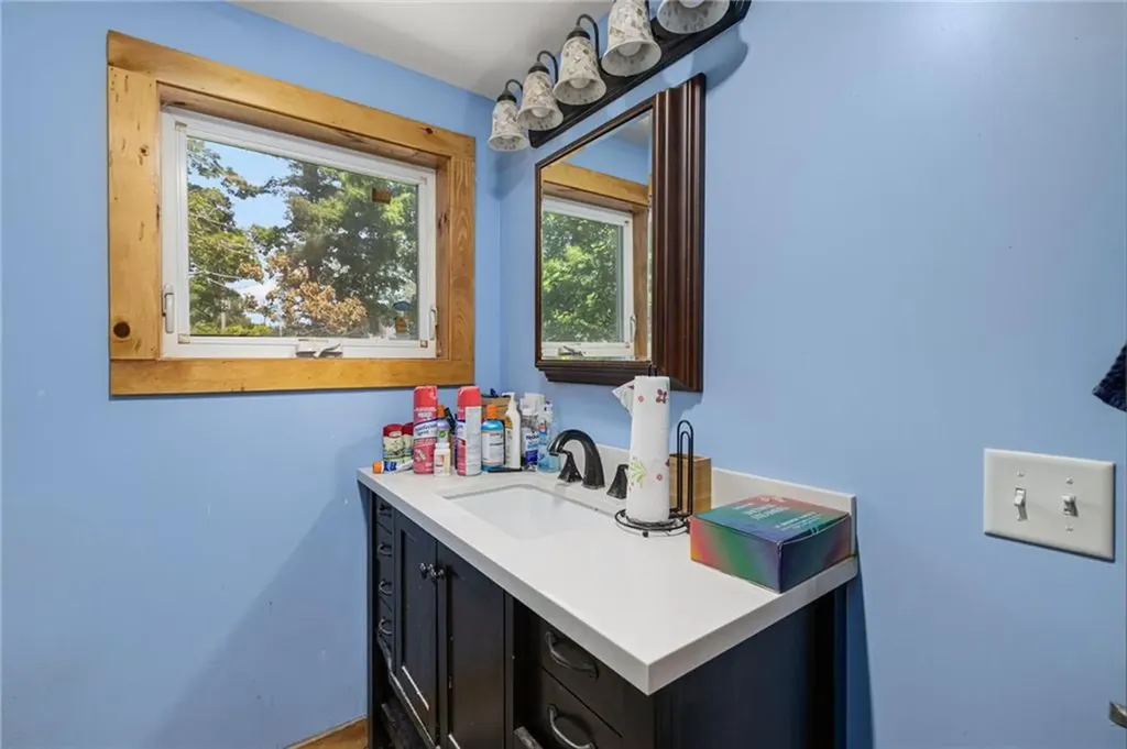 540 Switch Road Richmond RI 02894
