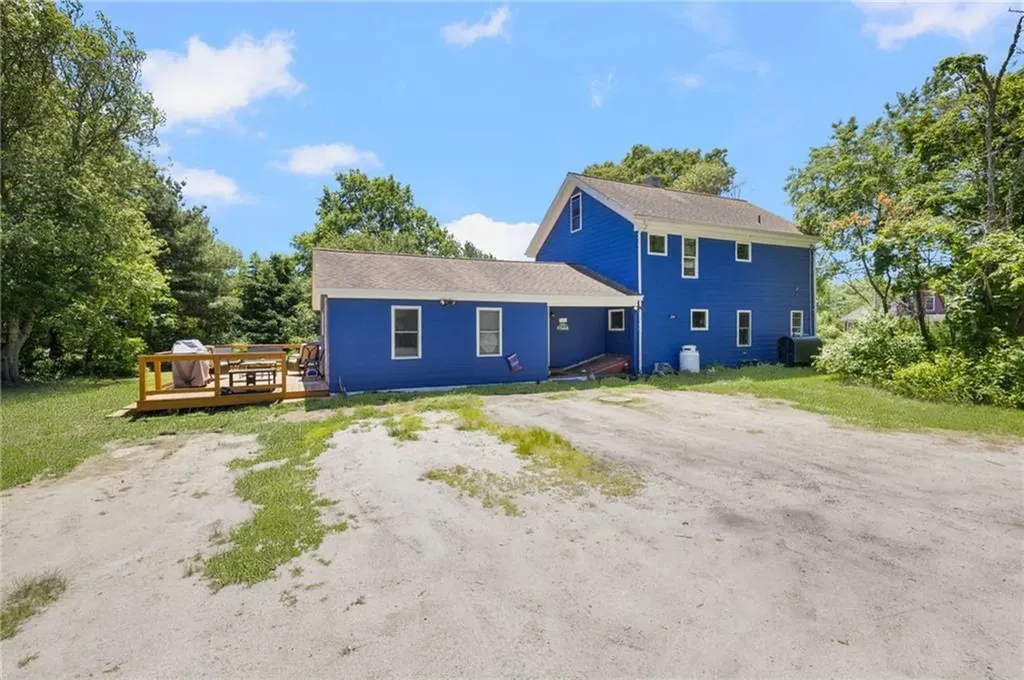 540 Switch Road Richmond RI 02894