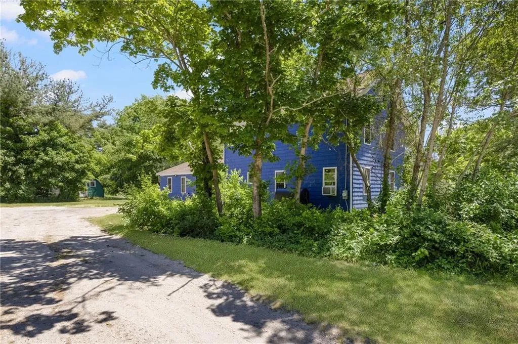 540 Switch Road Richmond RI 02894
