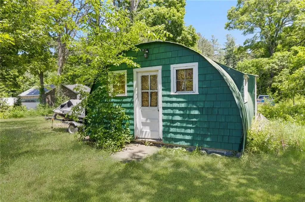 540 Switch Road Richmond RI 02894