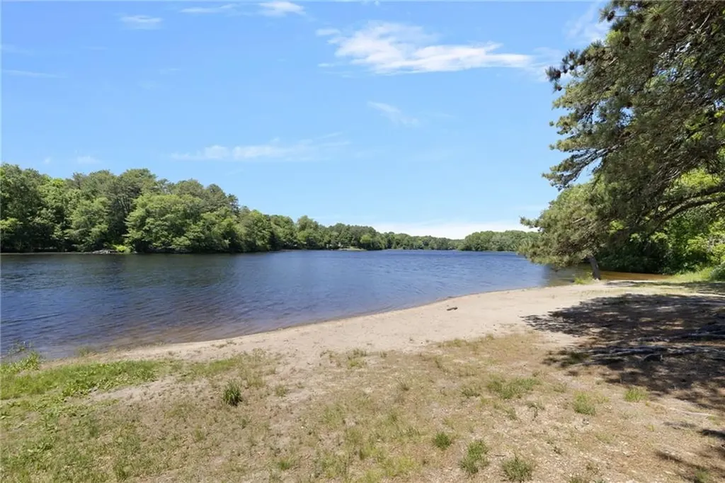 540 Switch Road Richmond RI 02894