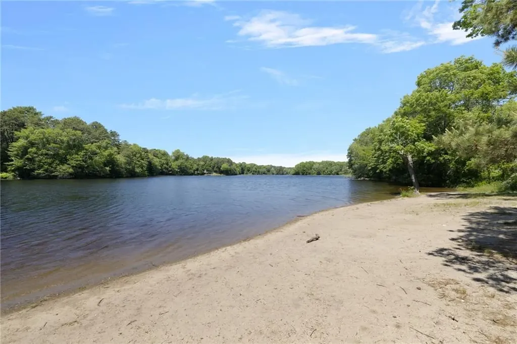 540 Switch Road Richmond RI 02894