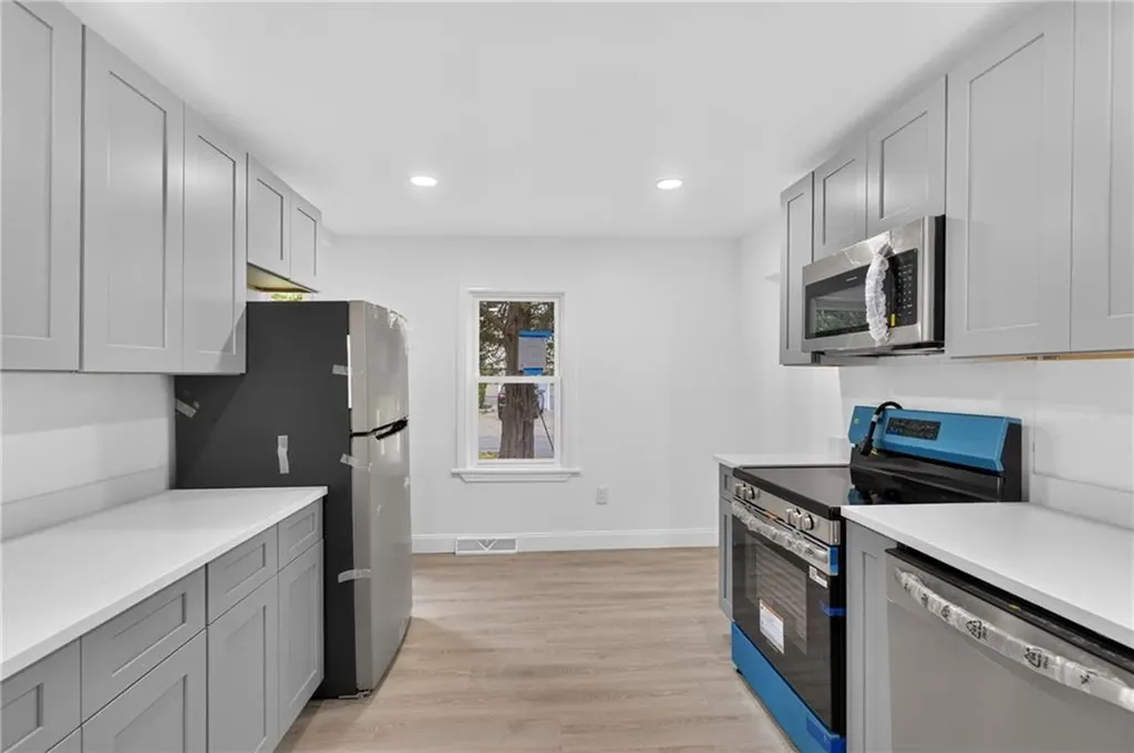 5 Lees Lane Glocester RI 02814