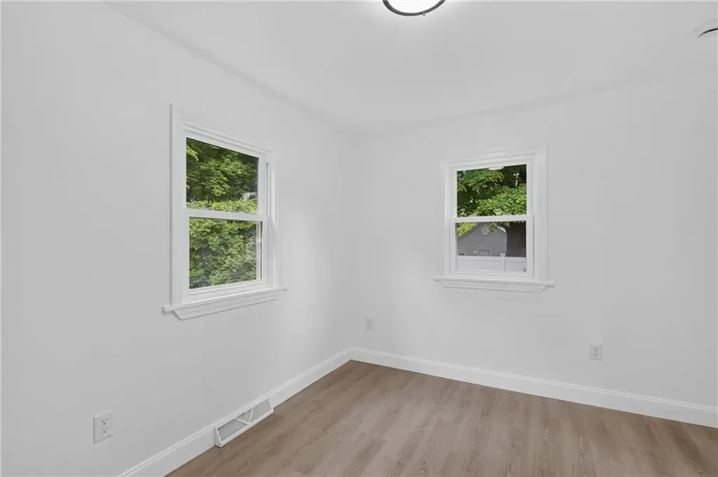 5 Lees Lane Glocester RI 02814