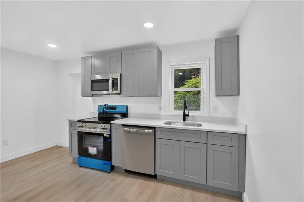 5 Lees Lane Glocester RI 02814