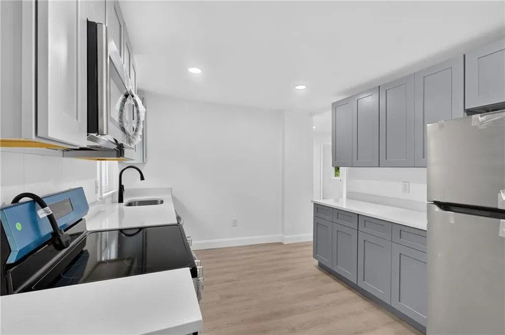 5 Lees Lane Glocester RI 02814