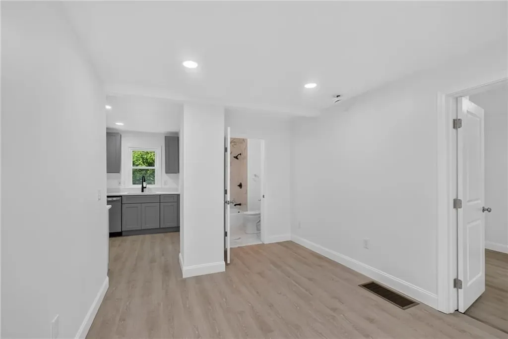 5 Lees Lane Glocester RI 02814
