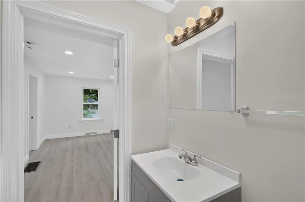 5 Lees Lane Glocester RI 02814