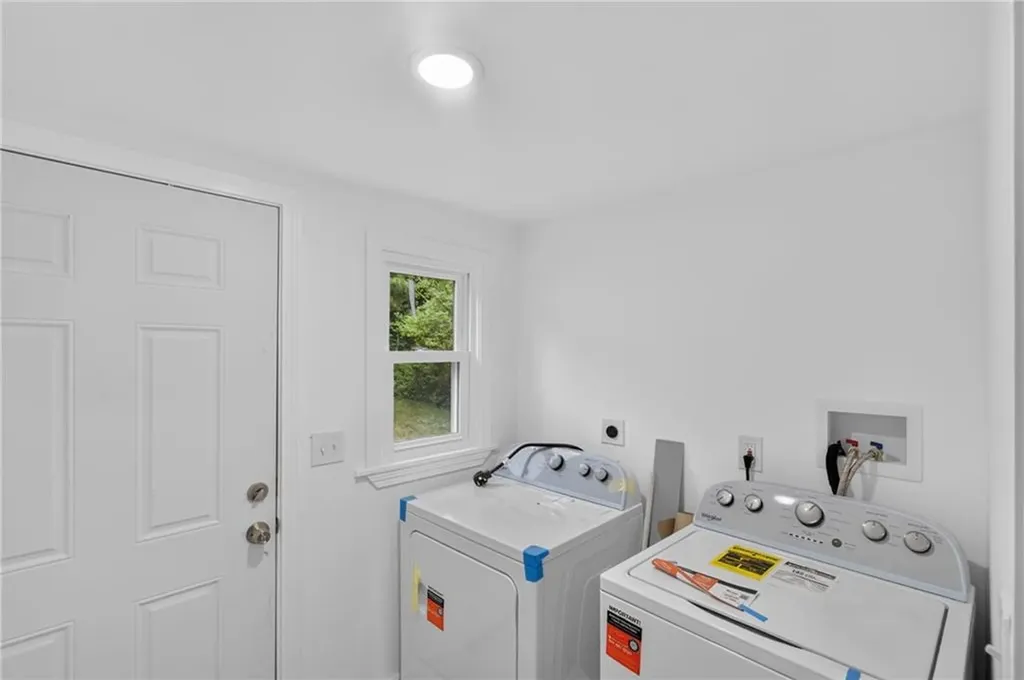 5 Lees Lane Glocester RI 02814