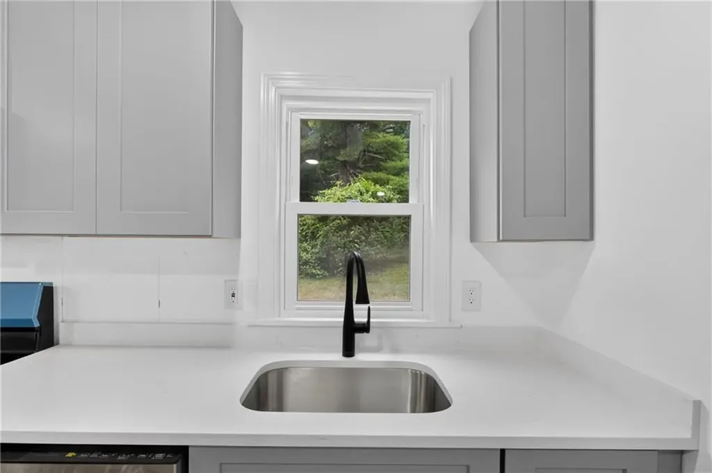 5 Lees Lane Glocester RI 02814