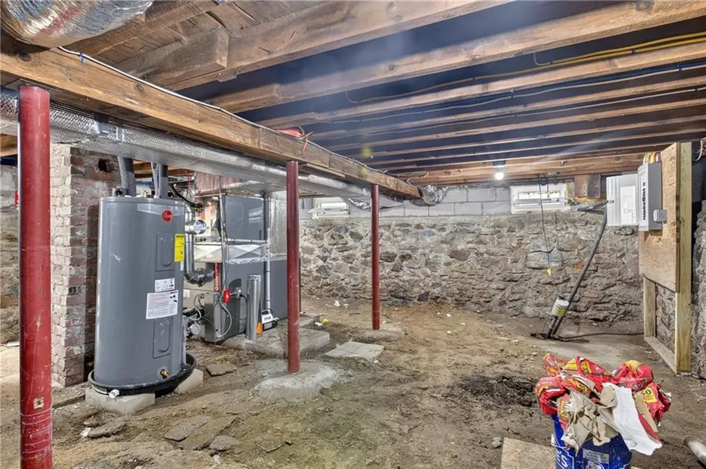 5 Lees Lane Glocester RI 02814