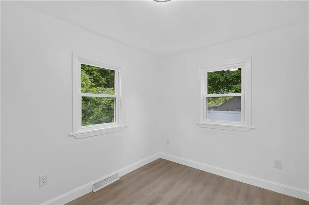 5 Lees Lane Glocester RI 02814