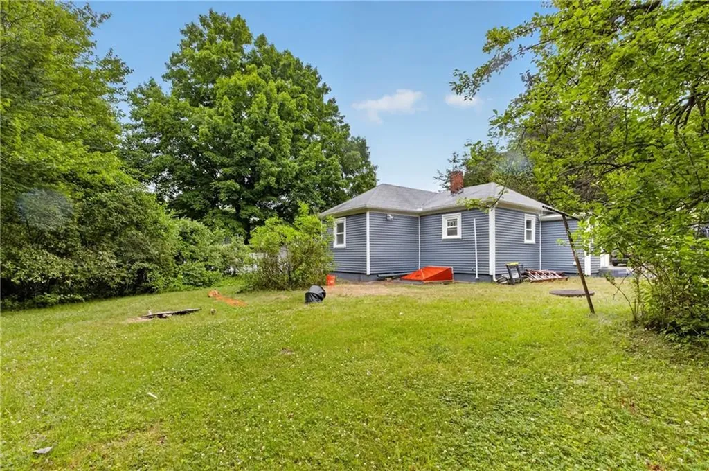 5 Lees Lane Glocester RI 02814