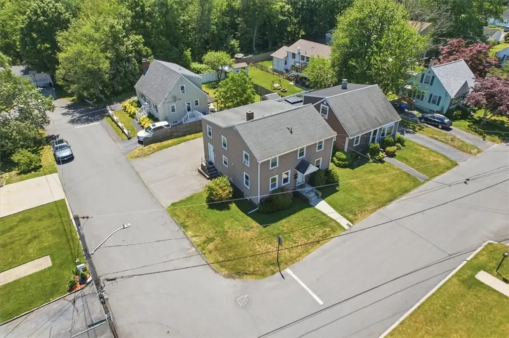 2 Redfern Street East Providence RI 02915